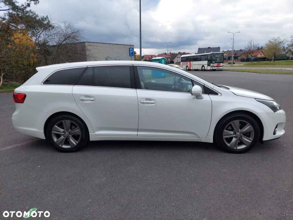 Toyota Avensis 2.2 D-CAT Prestige - 12