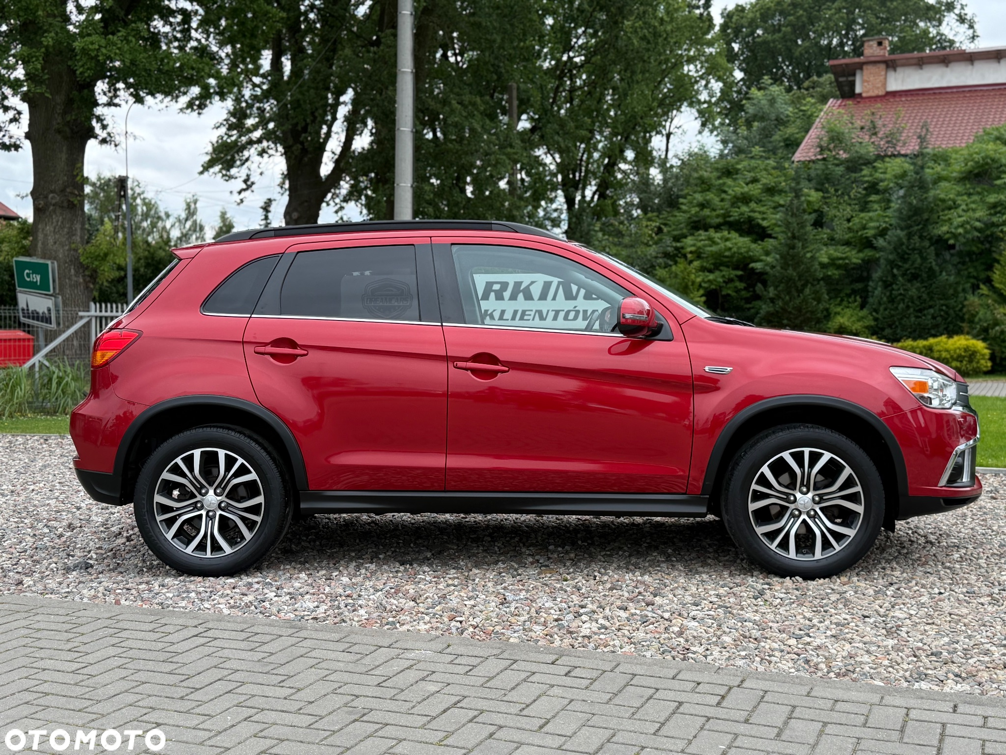 Mitsubishi ASX - 12