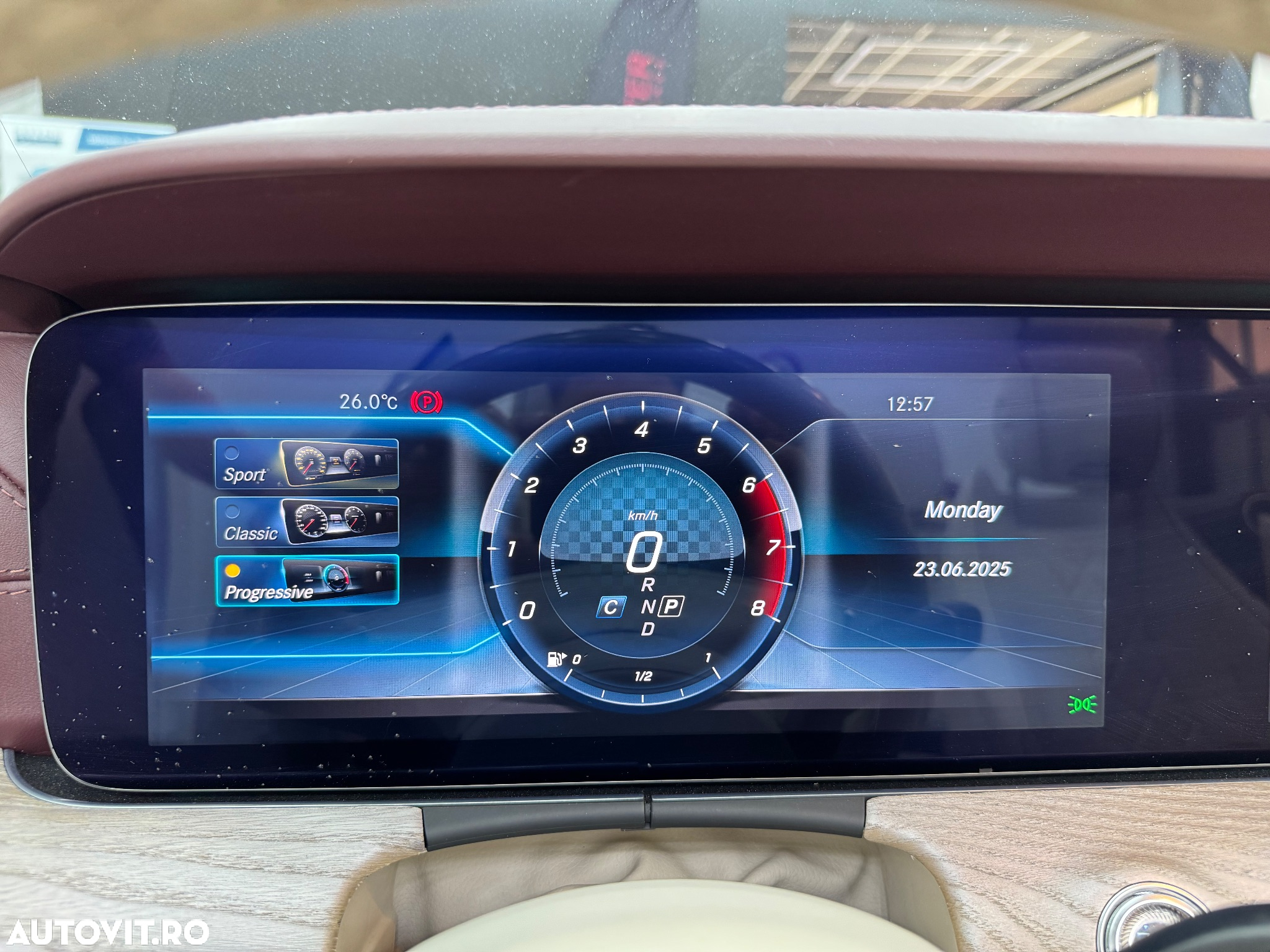 Mercedes-Benz E 400 4Matic Cabrio 9G-TRONIC AMG Line - 24