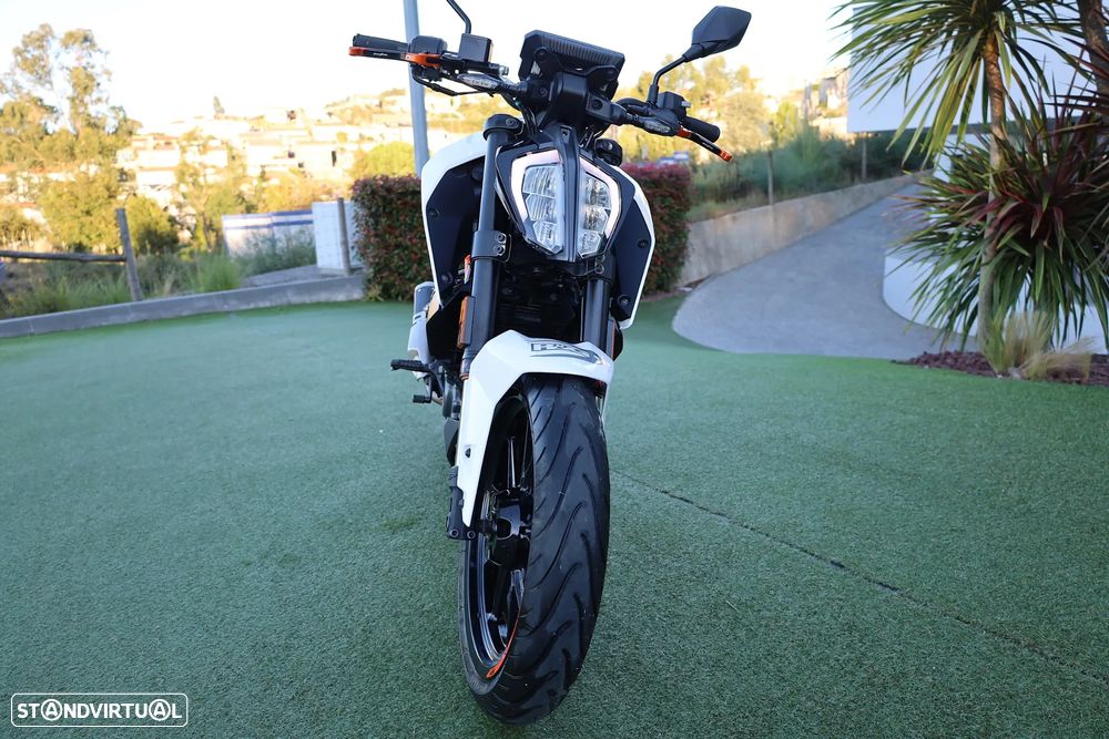 KTM 125 125 DUKE - 11