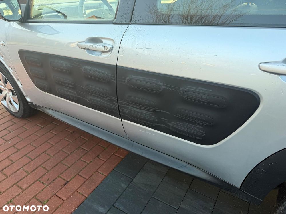 Citroën C4 Cactus - 19