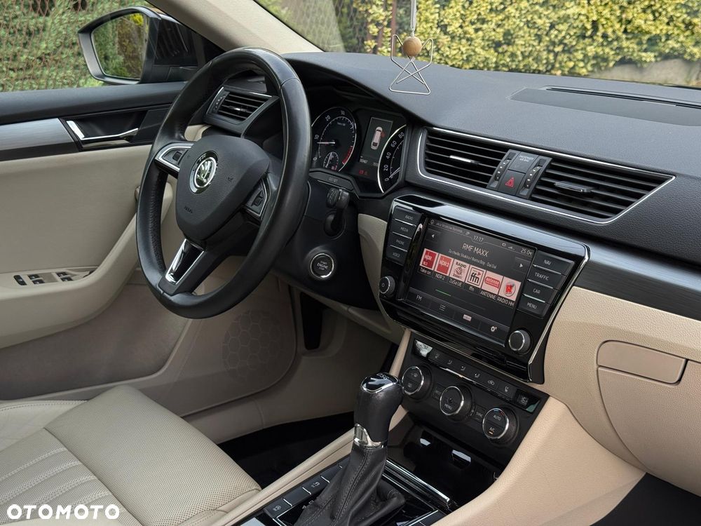 Skoda Superb 2.0 TDI DSG Style - 28