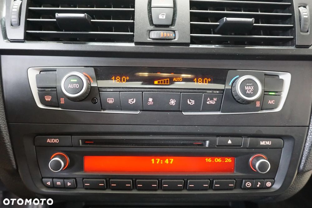 BMW Seria 1 120d Urban Line - 33