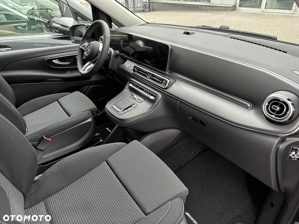 Mercedes-Benz Klasa V - 16