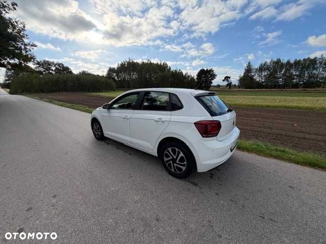 Volkswagen Polo - 3
