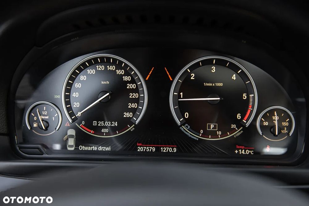 BMW Seria 5 525d Sport-Aut Luxury Line - 16