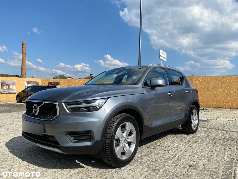 Volvo XC 40 D4 AWD Momentum Pro - 3