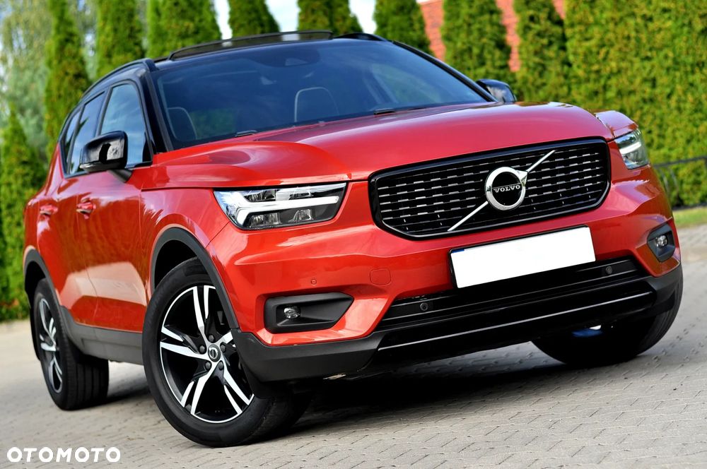 Volvo XC 40 T3 R-Design - 1