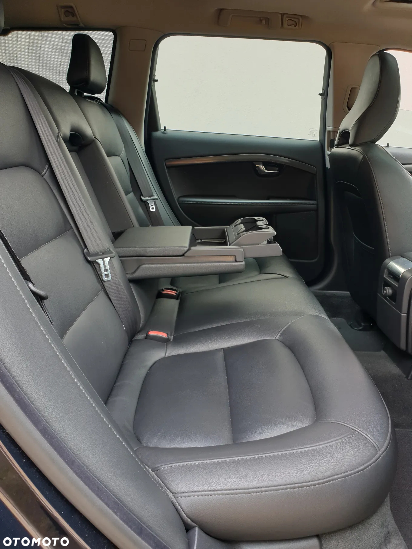 Volvo V70 D4 Summum - 33