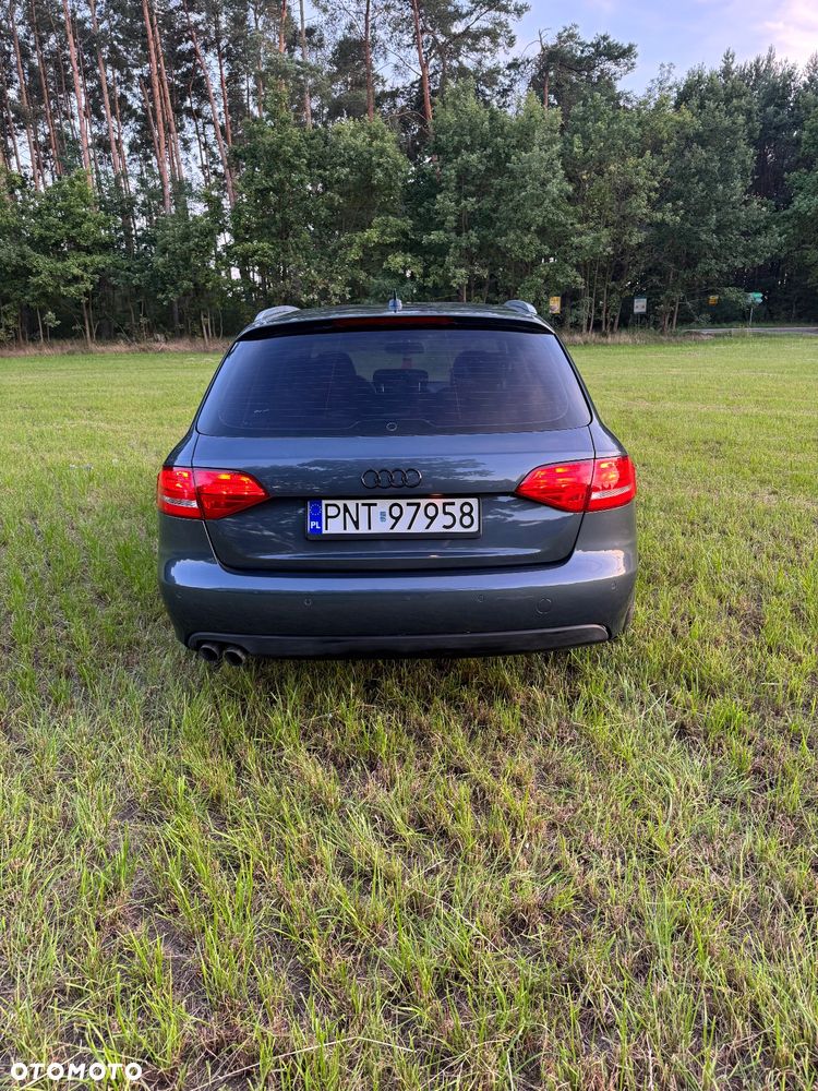 Audi A4 - 4