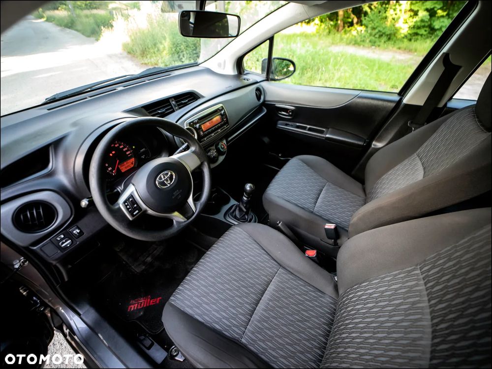 Toyota Yaris - 6