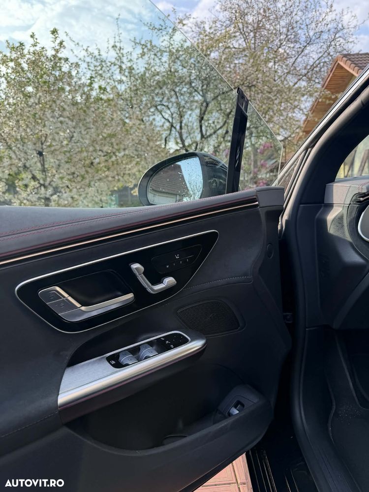 Mercedes-Benz EQE 350+ - 10