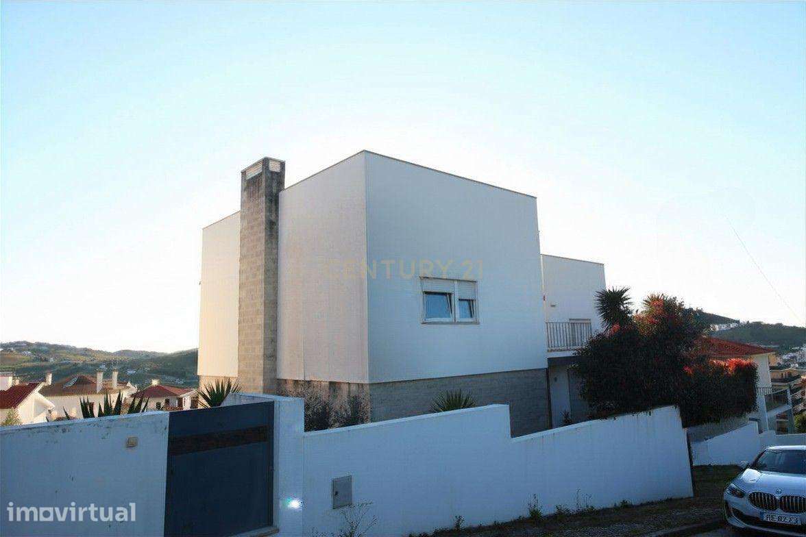 Moradia V4 em Torres Vedras, 566m2 ,vistas excecionais, qualidade e co - Grande imagem: 2/46