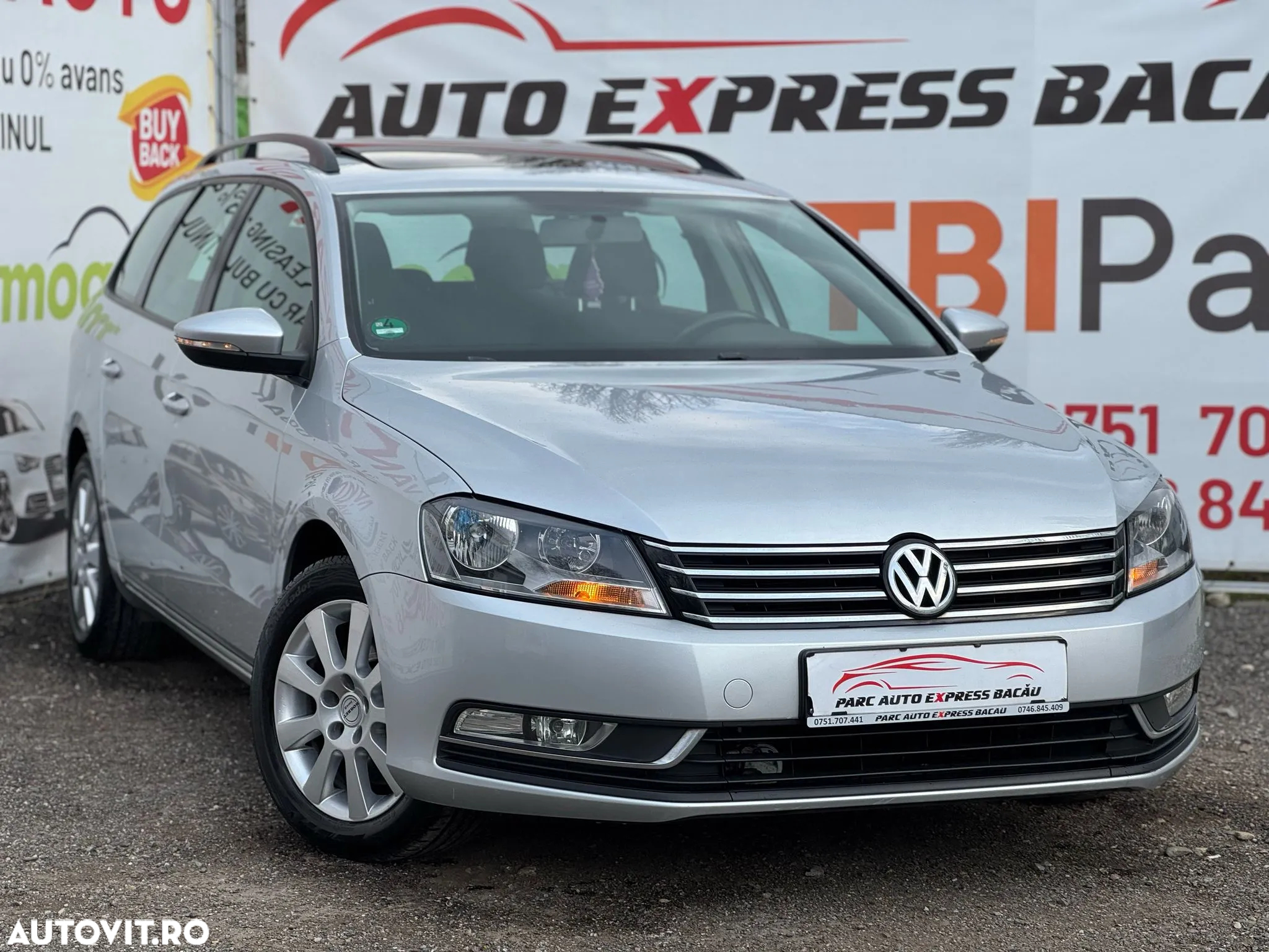 Volkswagen Passat Variant 2.0 TDI Blue TDI Comfortline - 14