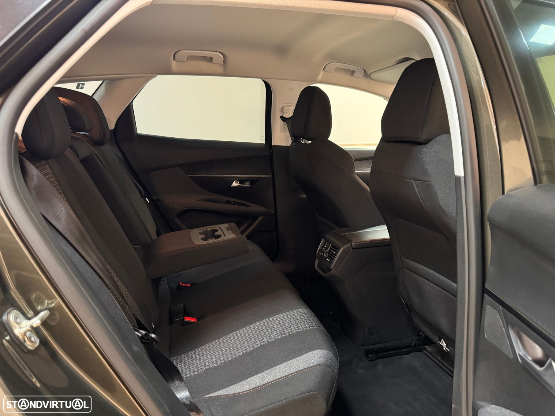 Peugeot 3008 1.5 BlueHDi Active - 37