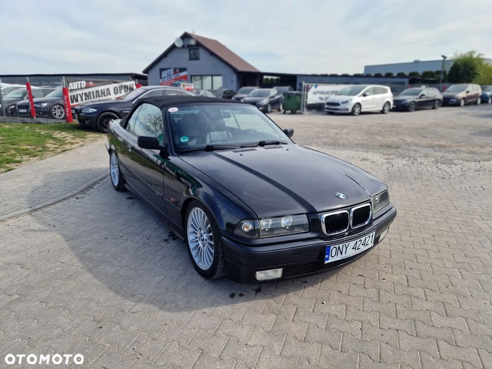 BMW Seria 3 328i - 7