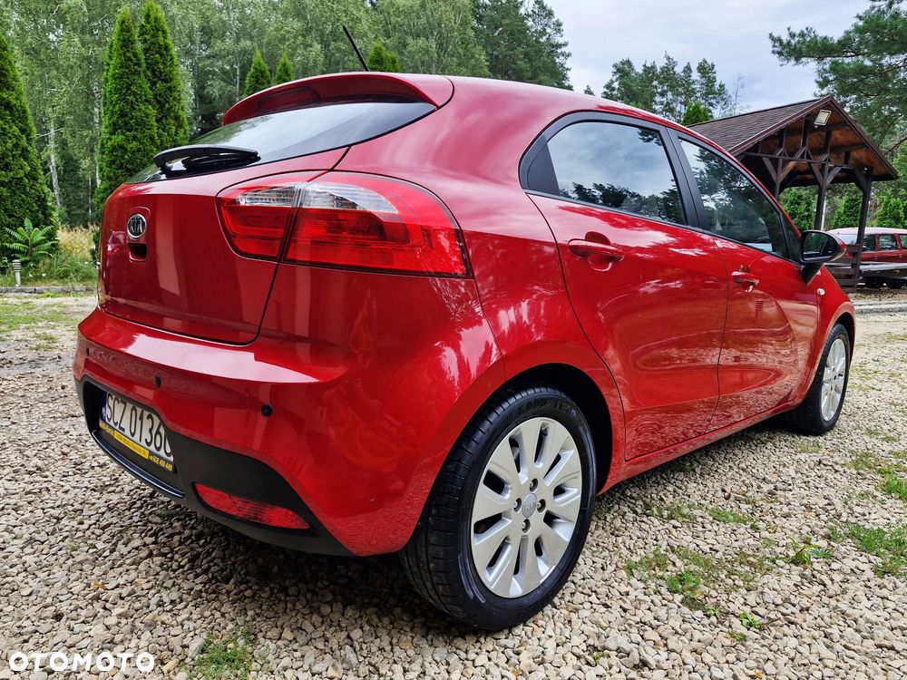 Kia Rio 1.4 Fifa World Cup Edition - 19