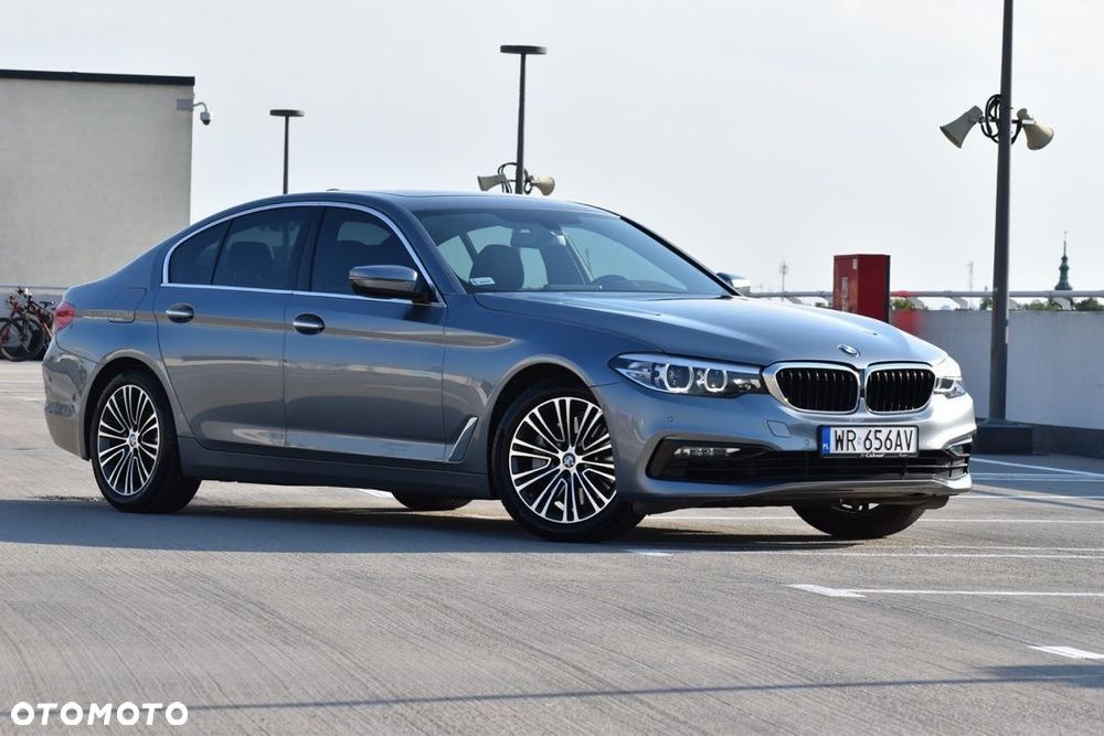 BMW Seria 5 530i xDrive Sport Line - 1