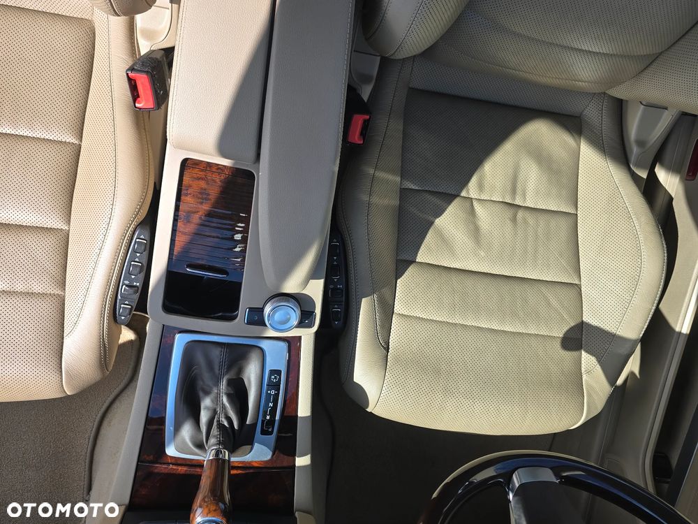 Mercedes-Benz Klasa E - 26