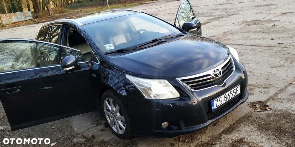 Toyota Avensis 2.2 D-4D 2010 - 11