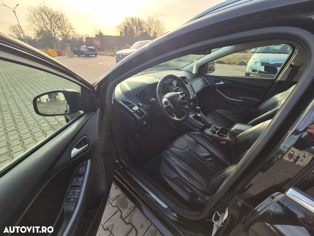 Ford Focus 1.6 TDCI ECOnetic 88g Start-Stopp-System Titanium - 11