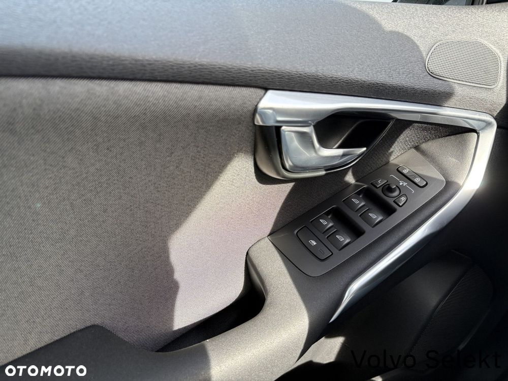 Volvo V40 - 19