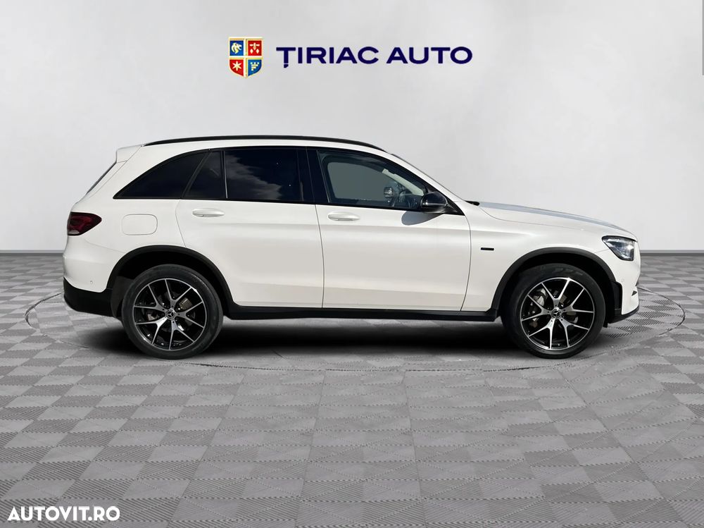 Mercedes-Benz GLC 300 de 4Matic 9G-TRONIC AMG Line - 6