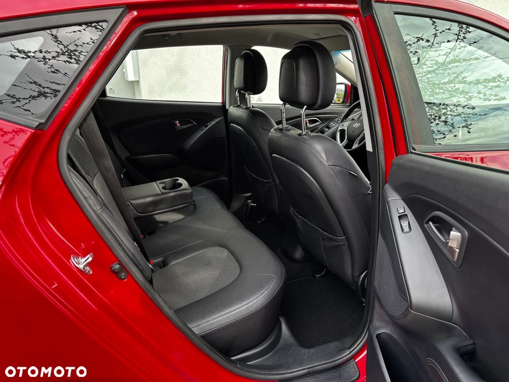 Hyundai ix35 1.6 2WD Fifa World Cup Edition - 15