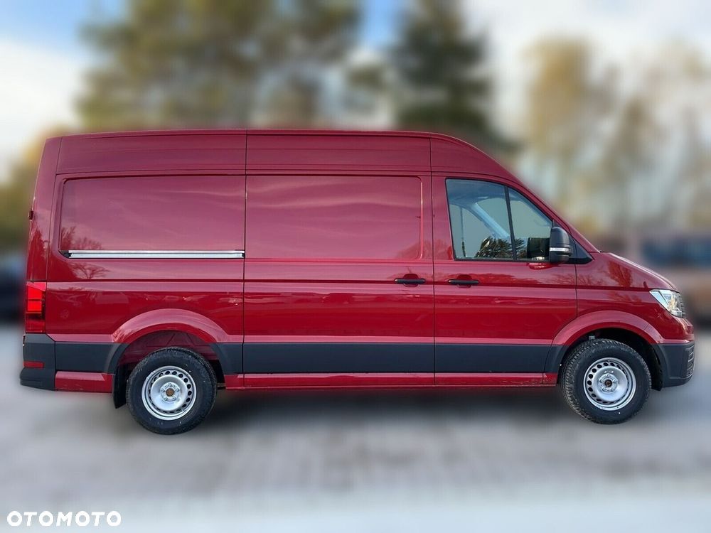 Volkswagen Crafter 35 Furgon z wysokim dachem silnik: 2,0 l EU6 177 KM automatyczna r. o.: 3640 mm - 7
