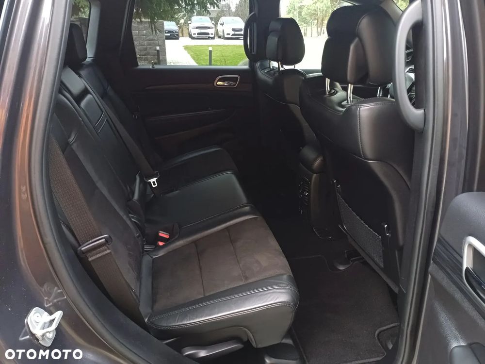 Jeep Grand Cherokee - 14