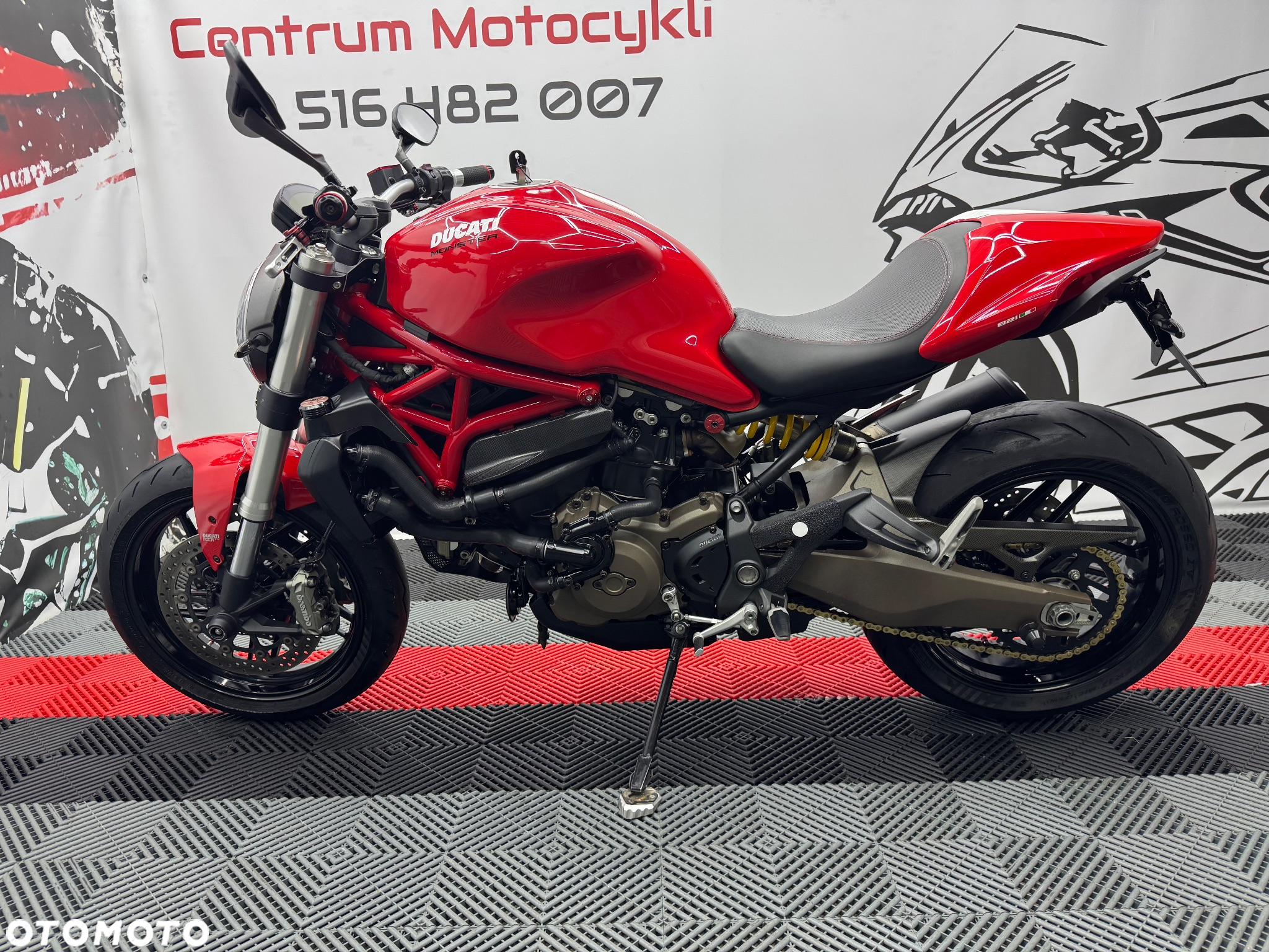 Ducati Monster - 4