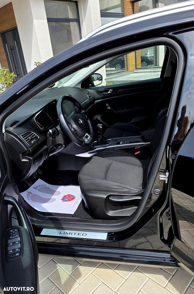 Renault Megane TCe 140 GPF LIMITED - 15
