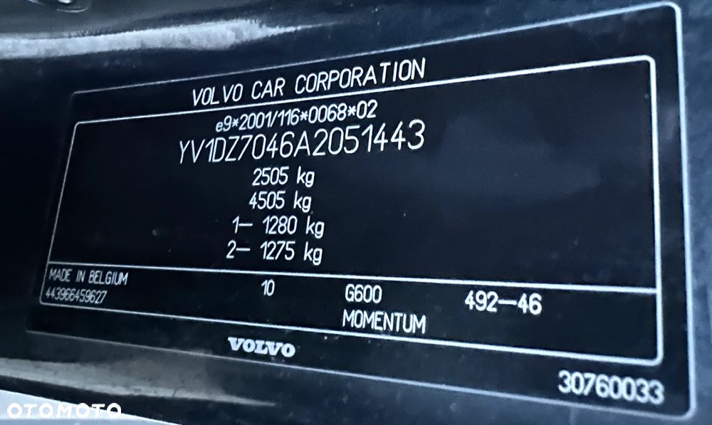 Volvo XC 60 D5 AWD Momentum - 9