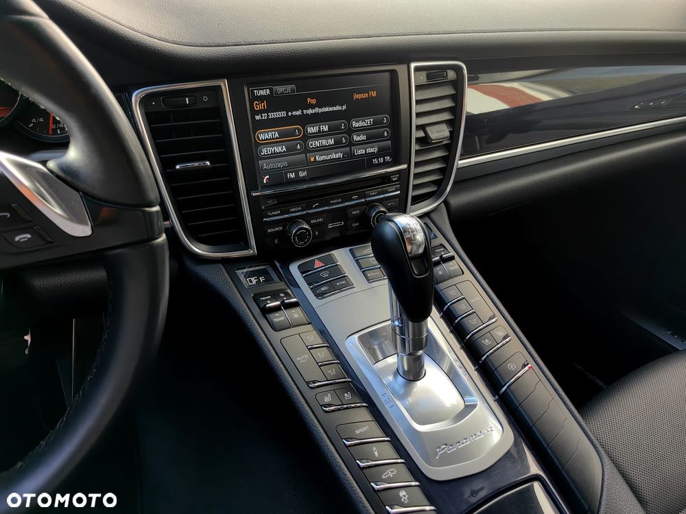 Porsche Panamera - 26