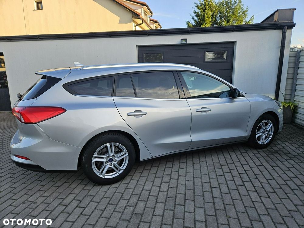 Ford Focus 1.0 EcoBoost Titanium ASS - 17
