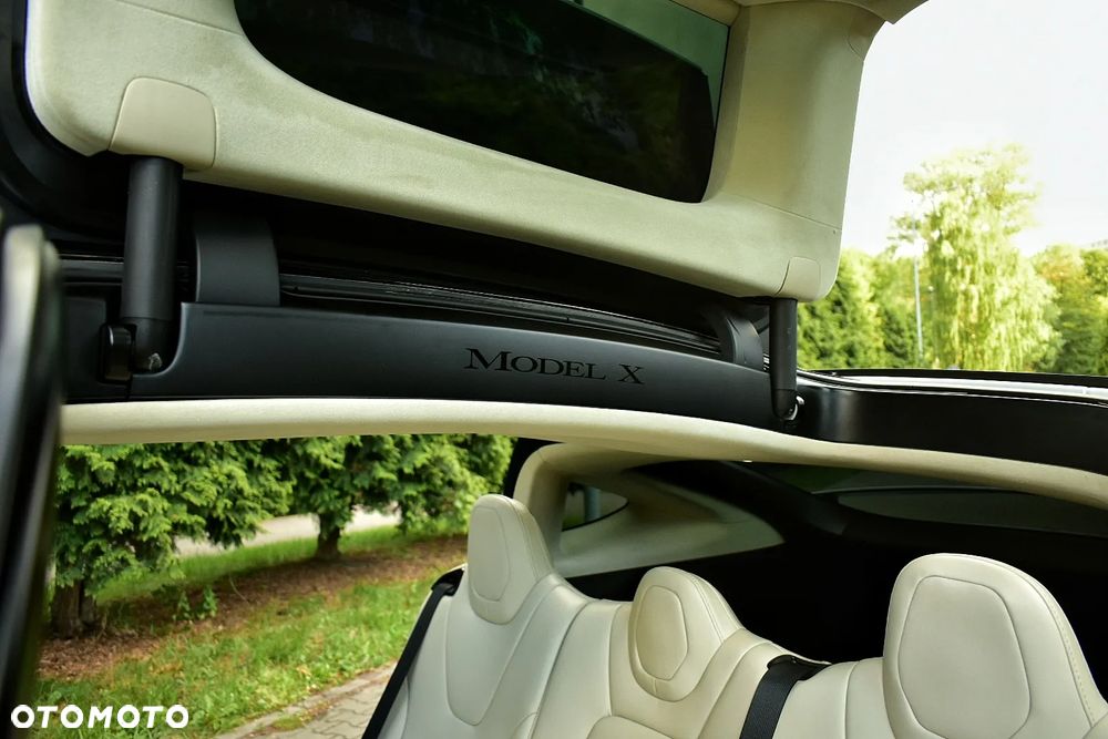 Tesla Model X Long Range Plus - 14