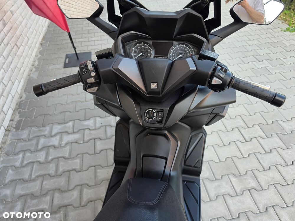 Honda NSS - 9