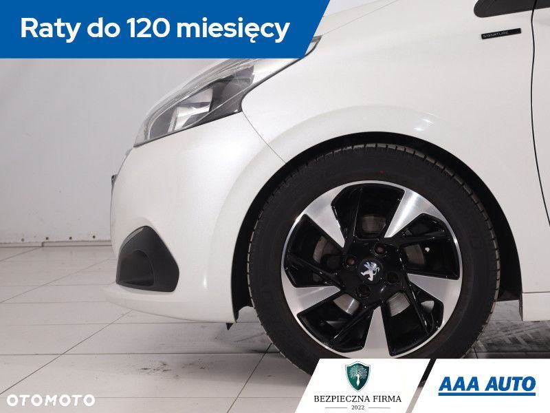 Peugeot 208 - 16