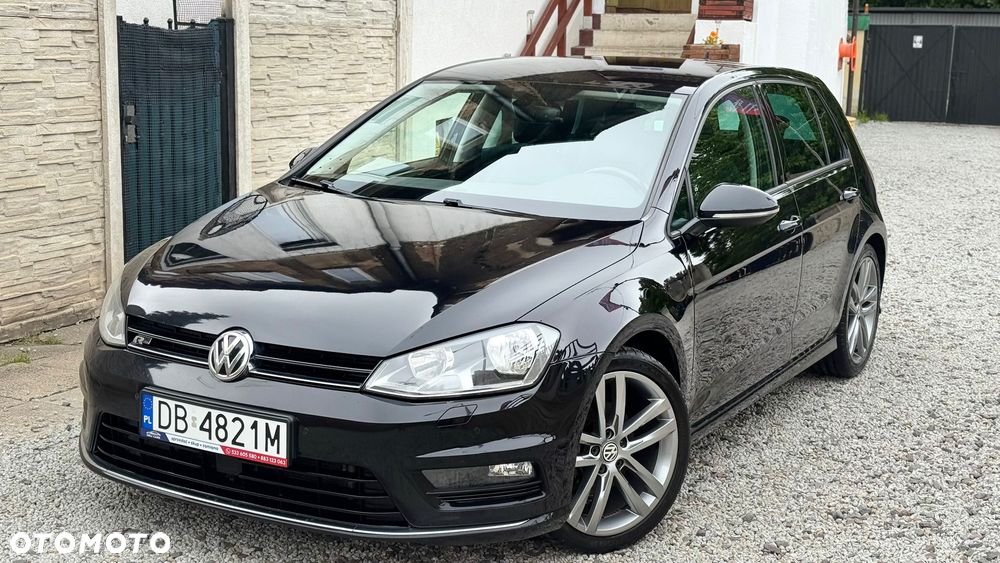 Volkswagen Golf - 1