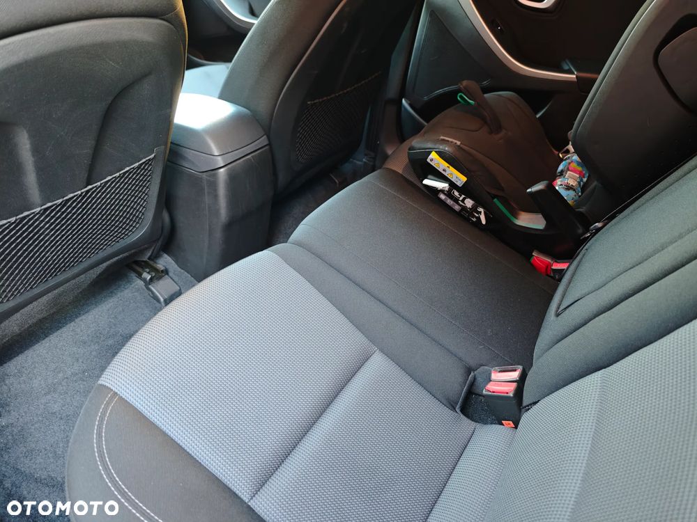 Hyundai i30 1.6 CRDI Trend - 21