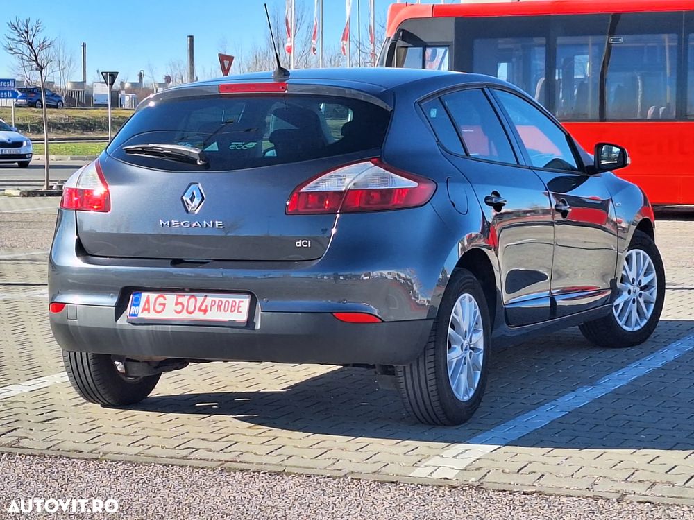 Renault Megane ENERGY dCi 110 Start & Stop Bose Edition - 4