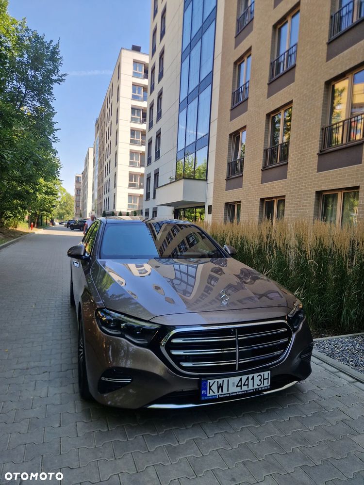 Mercedes-Benz Klasa E 220 d mHEV Exclusive 9G-Tronic - 13