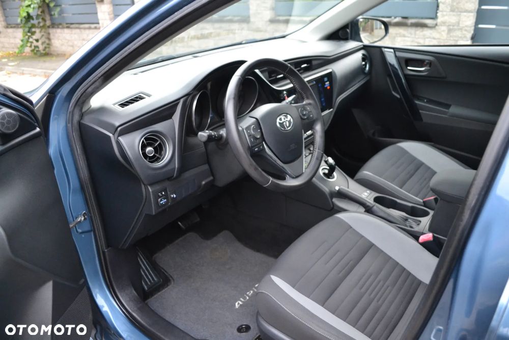 Toyota Auris - 21