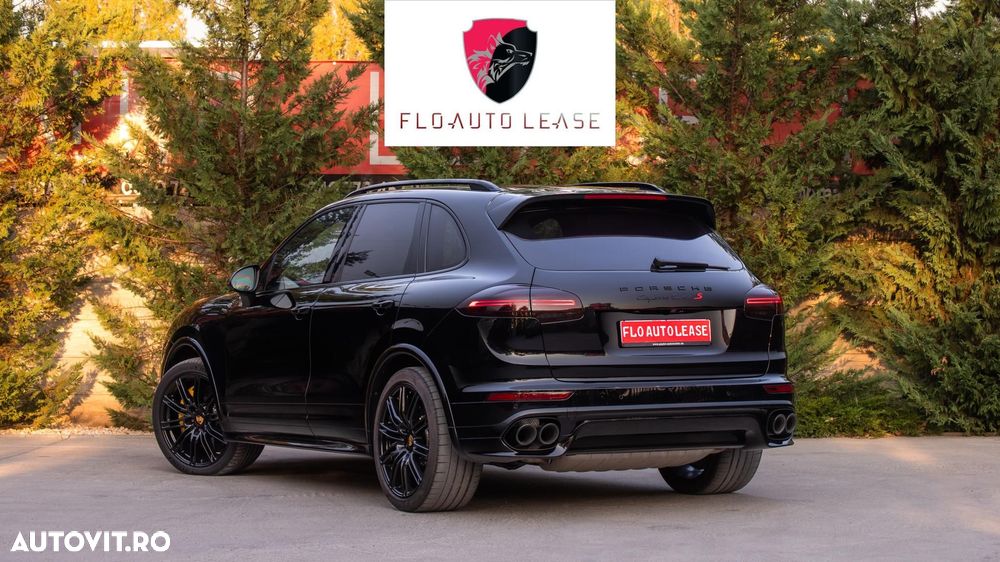 Porsche Cayenne - 3
