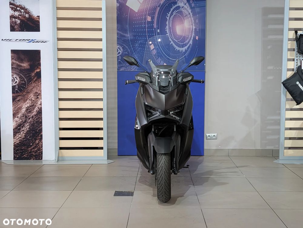 Yamaha X-max - 12