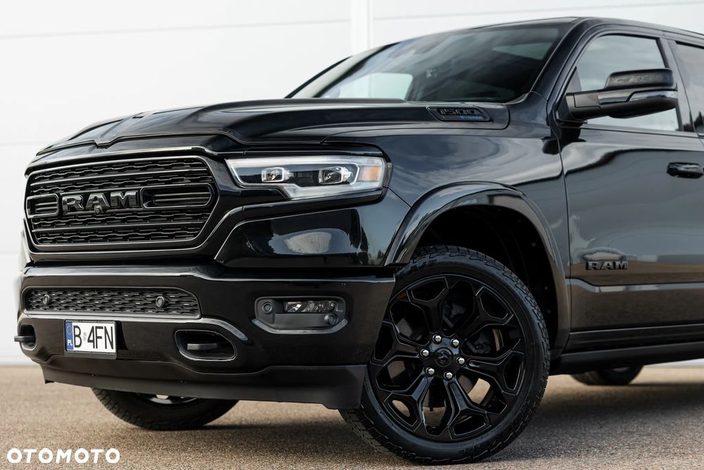 RAM 1500 5.7 eTorque Crew Cab Shortbed Limited Black - 12