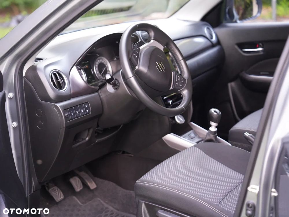 Suzuki Vitara 1.4 Boosterjet SHVS Premium 2WD - 19