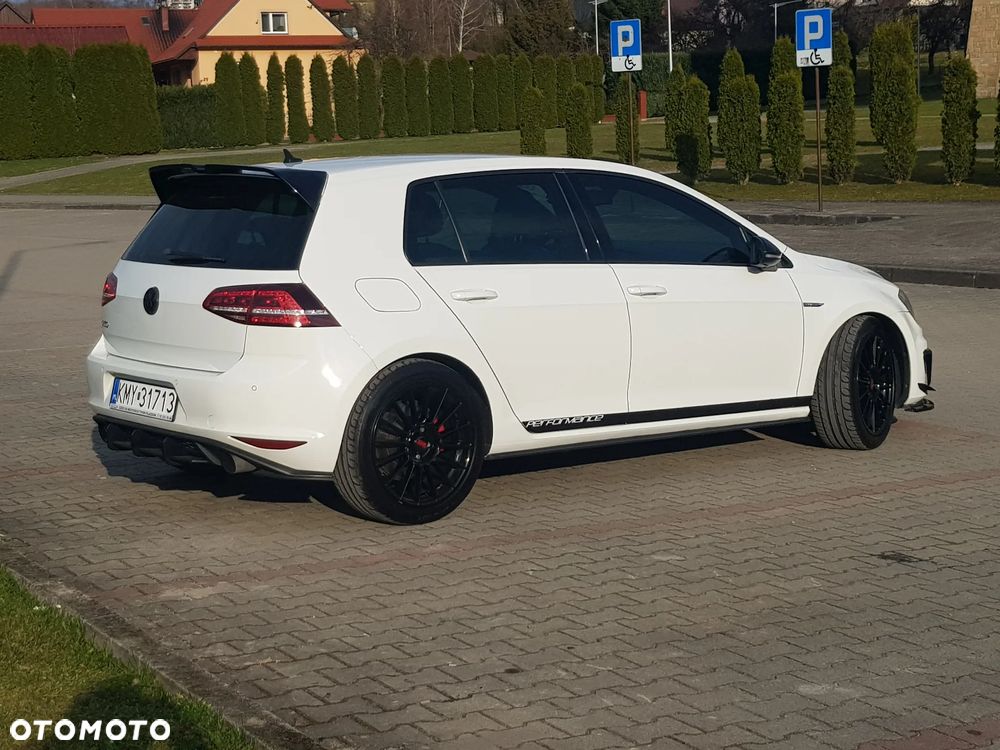 Volkswagen Golf GTD 2.0 TDI SCR DSG - 9