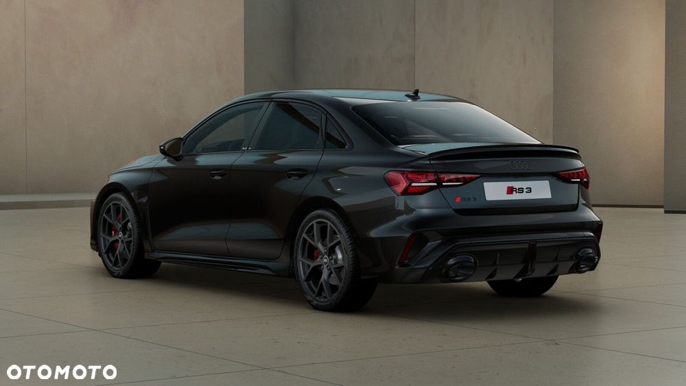 Audi RS3 Limousine TFSI Quattro S tronic - 4