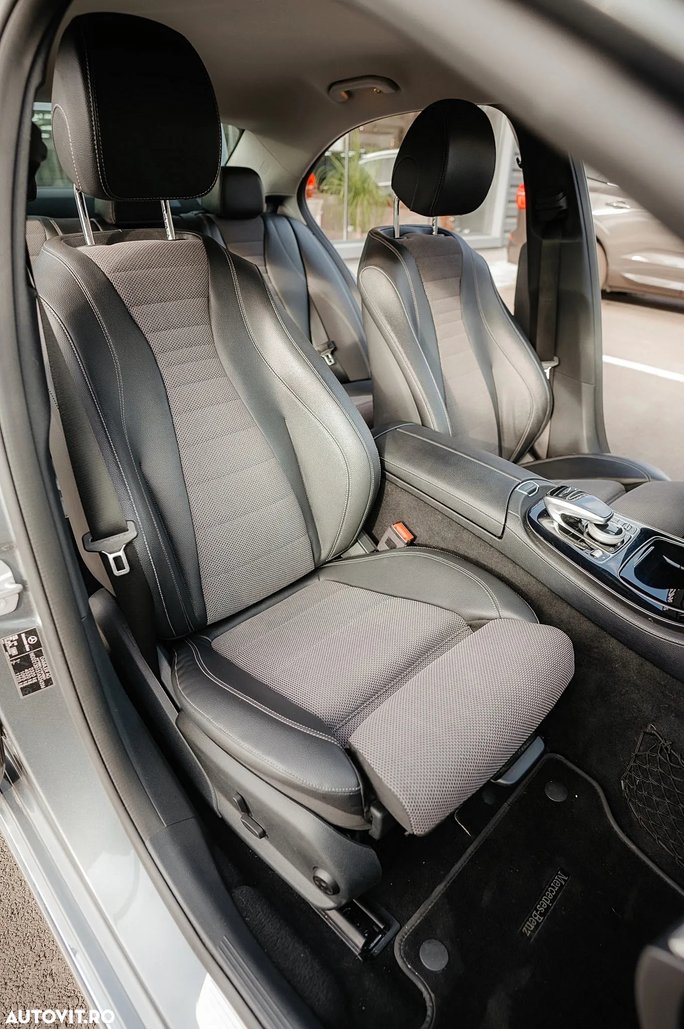 Mercedes-Benz E - 24